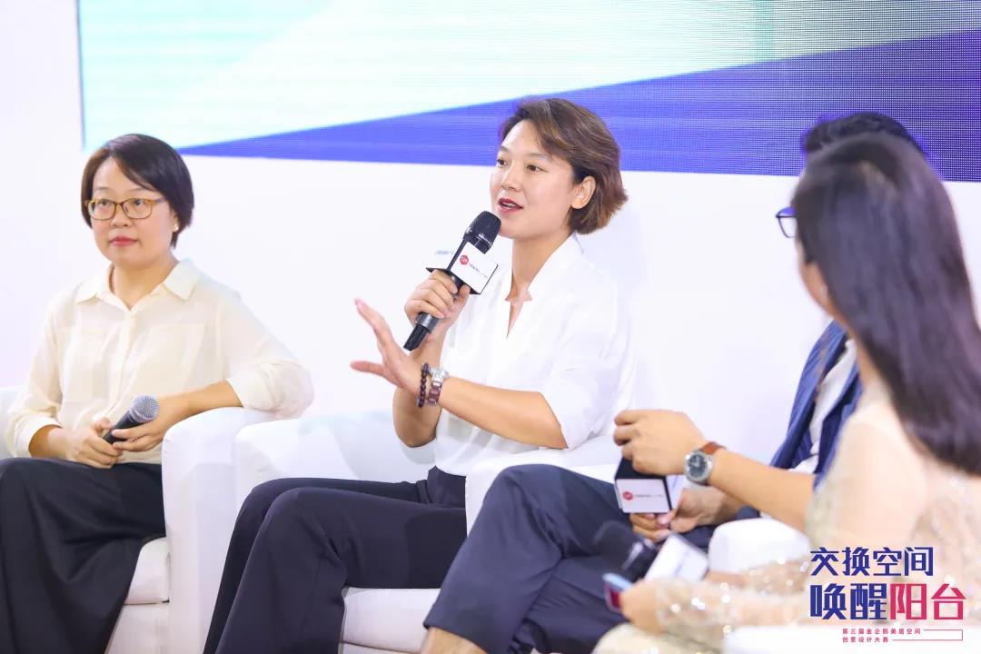 快讯：盛煌设计中心孙秀萍总经理受邀参加金企鹅美居空间创意设计大赛颁奖典礼
